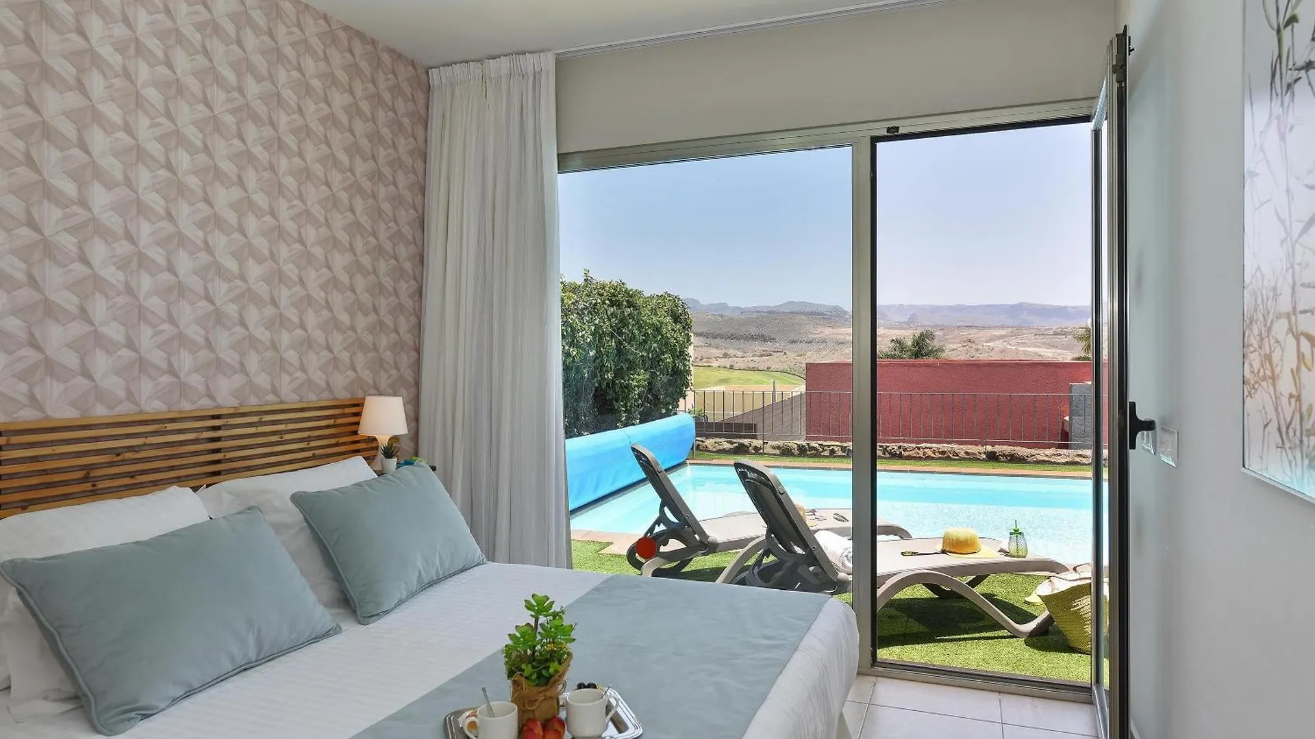 Villa Salobre Golf Dos Luxury Retreat In Gran Canaria Private Outdoor Heatable Pool Bbq Facilities Shaded Outdoor Dining Area Salobre Golf, Las Palmas de Gran Canaria